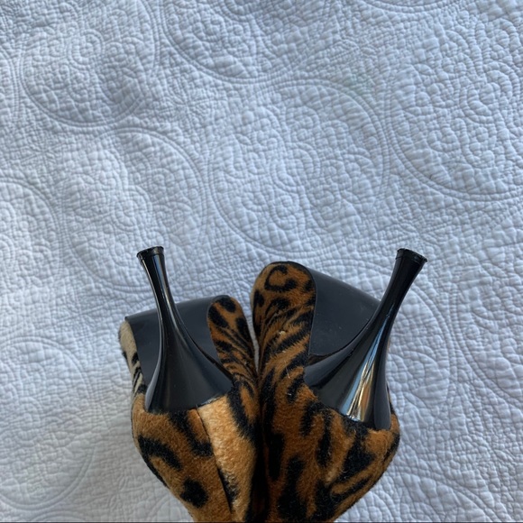 Custom Made Immaculate Italian Cheetah Print Boots - Picture 8 of 9